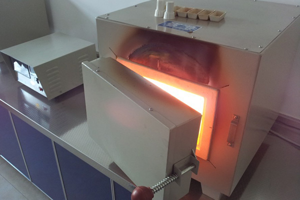 Mulffle Furnace (vaste koolstofdetector)